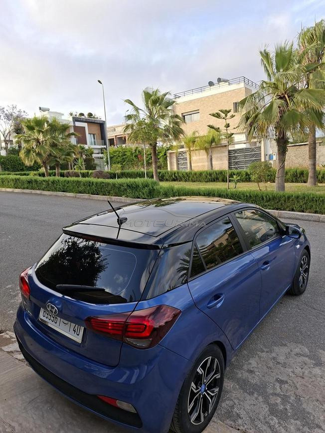 Hyundai i20  très bon état marhba 