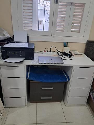 Bureau blanc