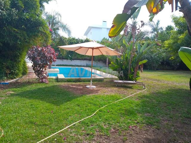 Villa 2000 m à Onep