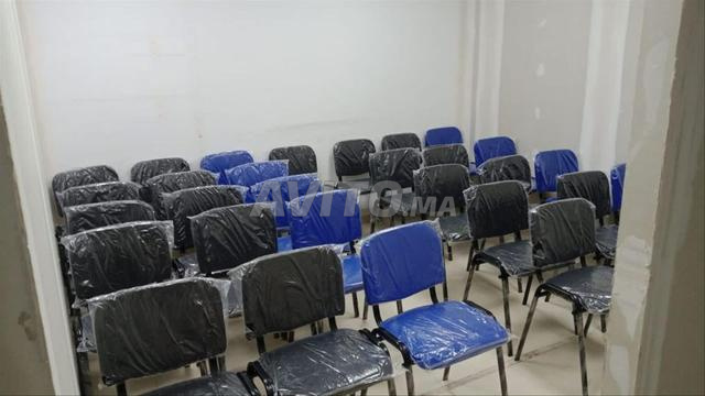 Chaises ISO avec tablette écritoire en promotion - 2