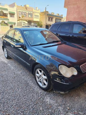 مرسيدس 2004 C270 11 حصان بحالة جيدة - 2