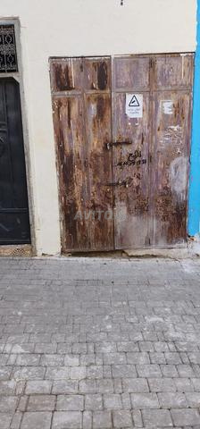 محل للبيع - 2