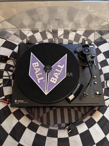 Platine vinyle Technics SL-2000 à entraînement direct