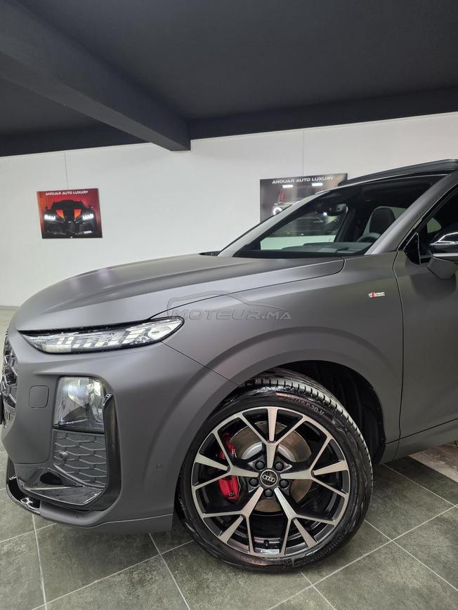 New Audi Q3 Sline 2.0 TDI  Noir matte Full options
