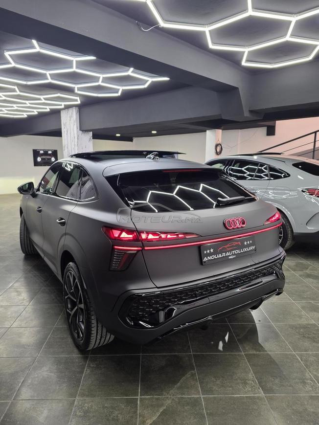 New Audi Q3 Sline 2.0 TDI  Noir matte Full options
