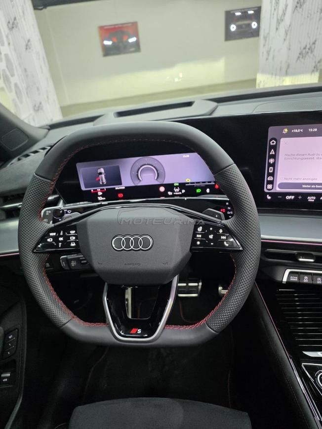 New Audi Q3 Sline 2.0 TDI  Noir matte Full options