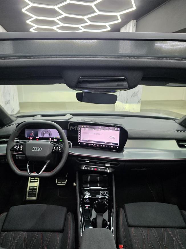 New Audi Q3 Sline 2.0 TDI  Noir matte Full options