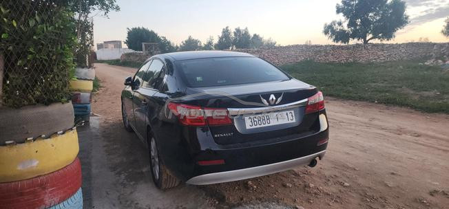 Renault Latitude 2014