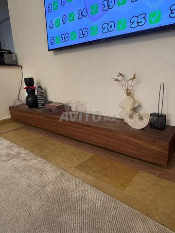 Meuble TV en noyer naturel