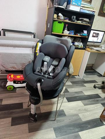 Siège auto ISOFIX rotatif la marque Britax Romer - 2