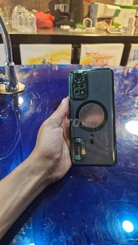 بيع هاتف بحالة جيدة وسعر مناسب جداً