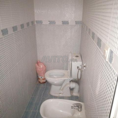 Appartement 3ème étage deux façades, rue Nakhl, Riad Salam 90 m²