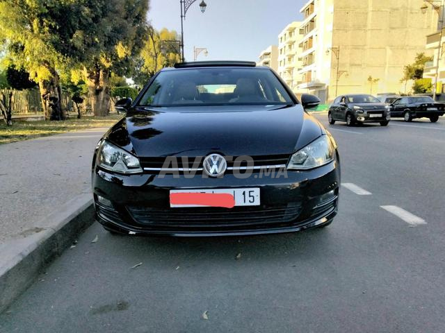GOLF 7 1ERE MAIN 68000 KM CARNET D’ENTRETIEN