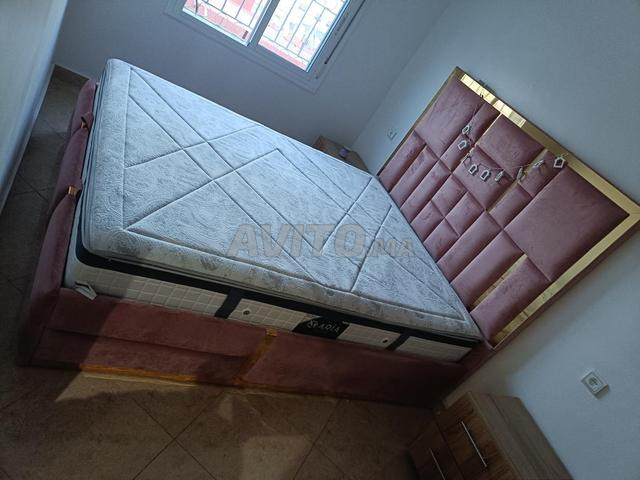 Chambre à coucher complète comme neuve - 2