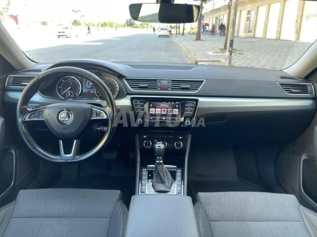 Skoda Superb Diesel Automatique 2019 à Kénitra - 2
