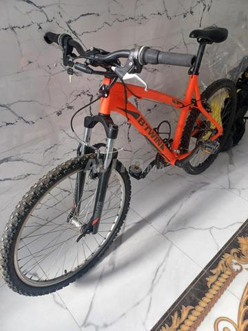 Deux VTT très bon état importés - 2
