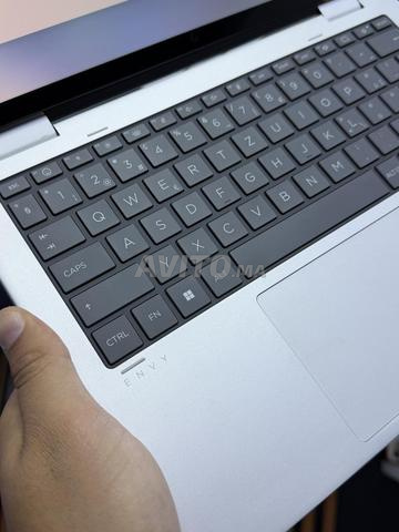 Hp Envy X360 2 en 1 | AMD Ryzen 7-8840HS - 2
