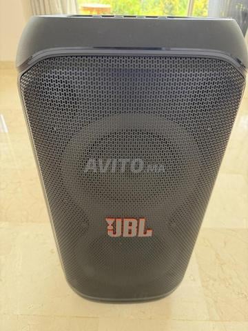 JBL Partybox 320 (comme neuf)