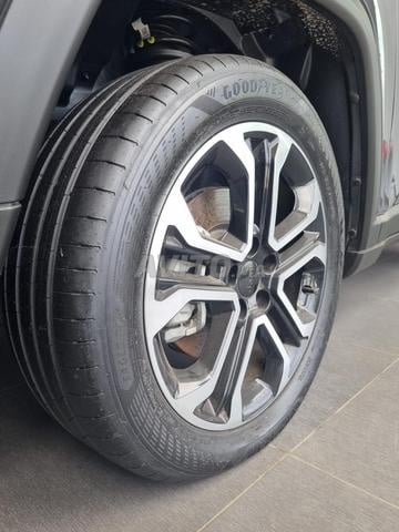 Jeep Compass Essence Automatique 2025 à Casablanca