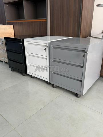 نظم مكتبك بسهولة مع صندوق معدني عملي وأنيق - 2