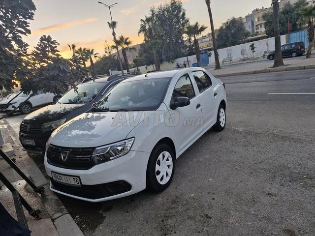 Dacia Logan carte grise excellente état - 2
