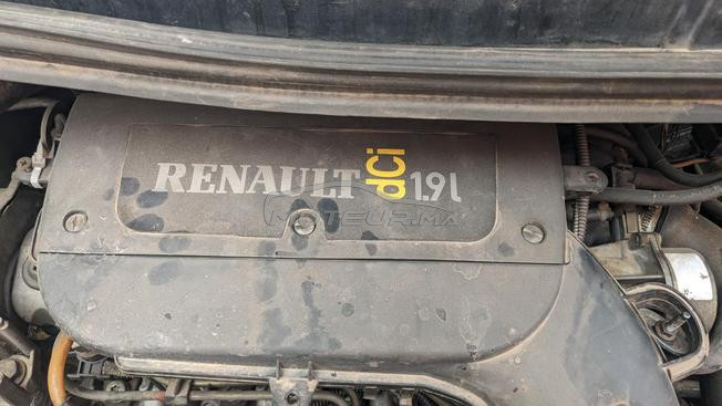 Renault Scenic Diesel Manuelle 2000 à Agadir