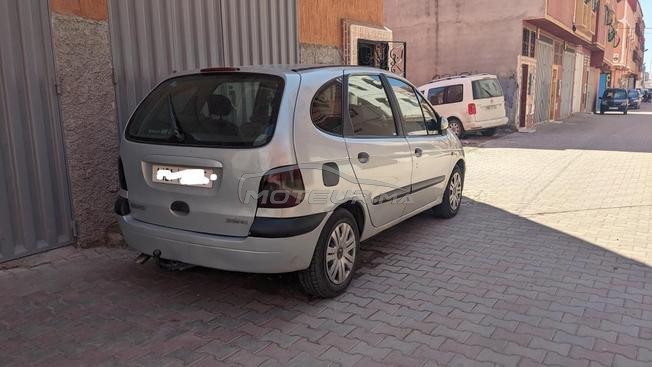 Renault Scenic Diesel Manuelle 2000 à Agadir