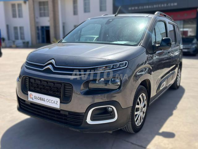 Citroën Berlingo Diesel Automatique 2022 à Agadir - 2