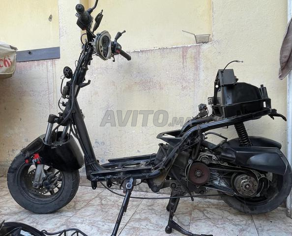 Longjia BeStreet 50cc, Légal.