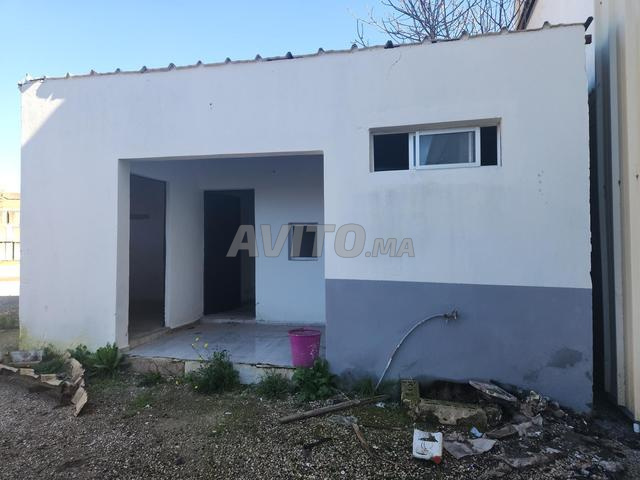 Entrepôt à louer sidi bouzekri 1000 mètres - 2