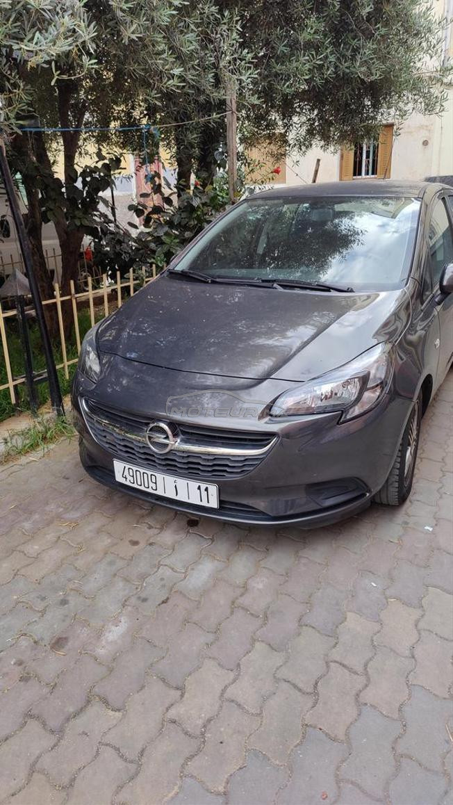 véhicule Opel corsa essence 8 CHV