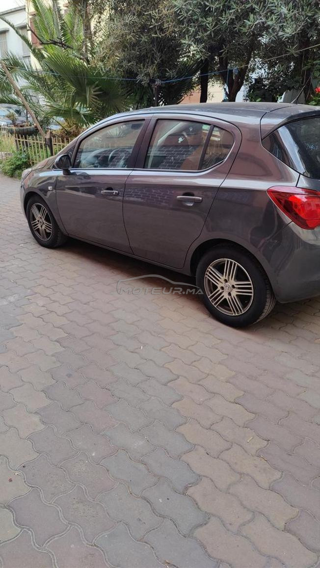 véhicule Opel corsa essence 8 CHV