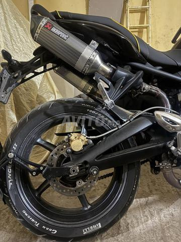 Triumph 675 R 2010 - 2