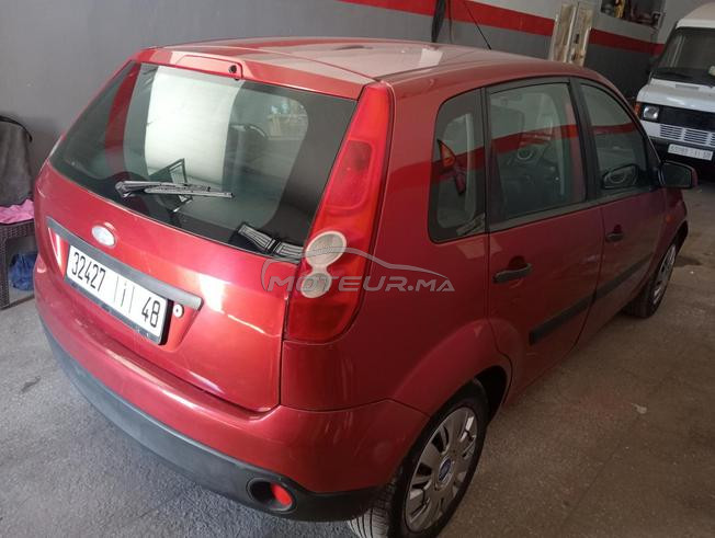 Ford fiesta essence n9ya bezzaf 