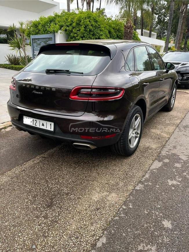 Porsche Macan Essence Automatique à Rabat