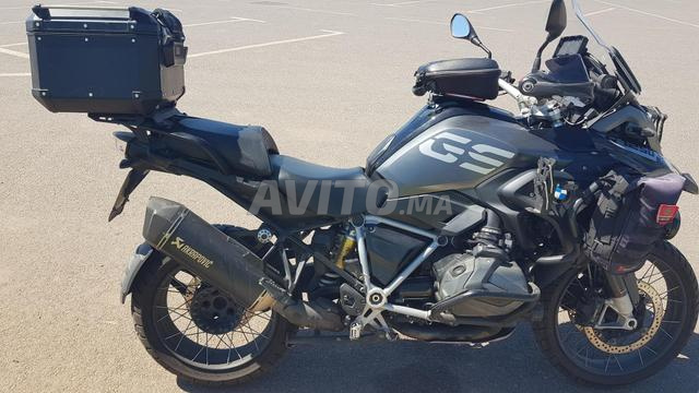 GS1250 تريبل بلاك - 2