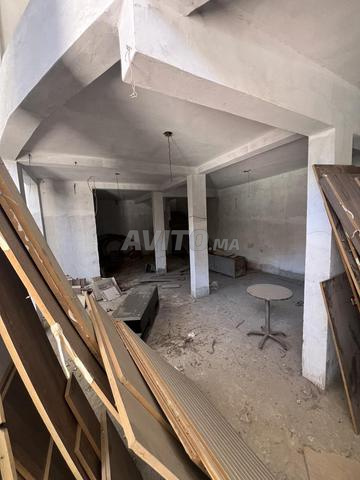 Local commercial à vendre 100m² et mezzanine 50m² à Sidi Moussa