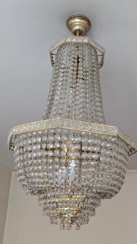 Un lustre en cristal pour salon marocain