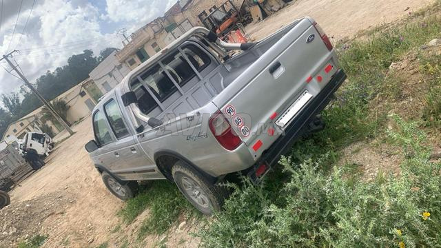 Ford modèle 2003 douane 2015 - 2