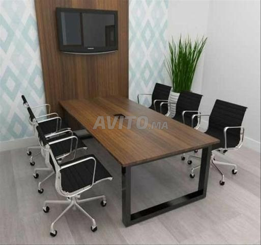 Bureaux semi métalliques robustes et modernes