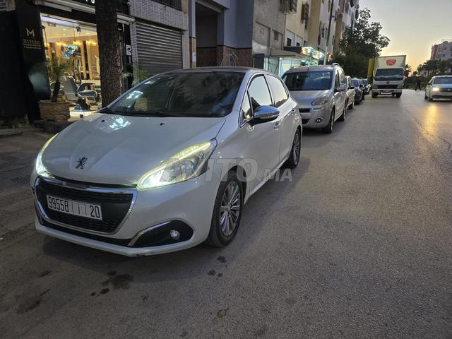208 White Edition 72 000 kms - 2