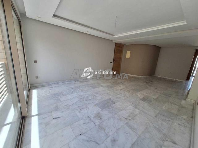 Appartement à louer 93 m² à Casablanca - 2