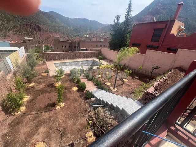 Villa au cœur des montagnes avec piscine