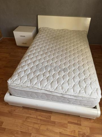 Lit 120 x 190 cm avec commode assortie