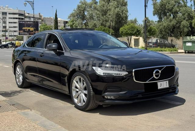 Volvo S90 momentum BVA Diesel 2021 à Fès