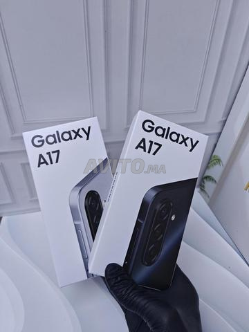 Samsung A17 128 Go 4 RAM neuf officiel