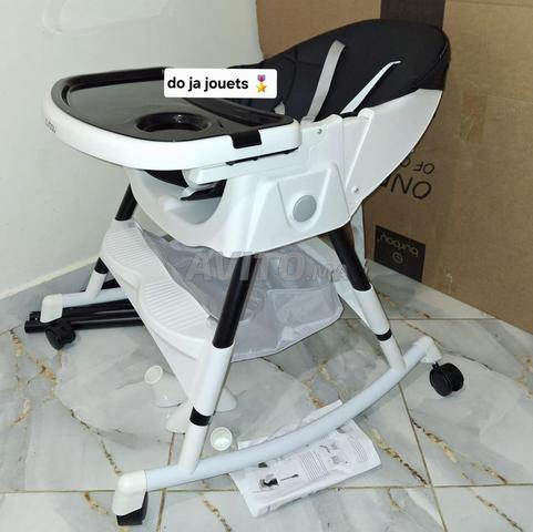 Chaise haute pour bébé - 2