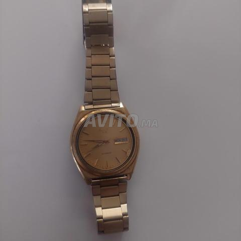 Montre .....
