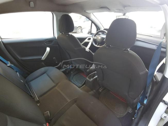 Peugeot 208 modèle 2016 en très bon état 