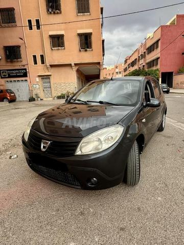 Dacia Sandero Diesel sans clim 2009 à Marrakech
